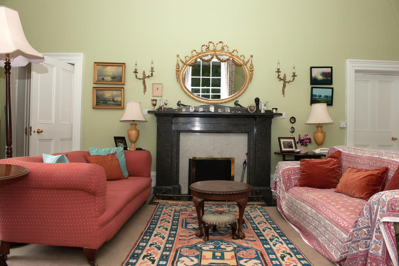 Lough Bawn House Bed and Breakfast Collinstown  Eksteriør billede