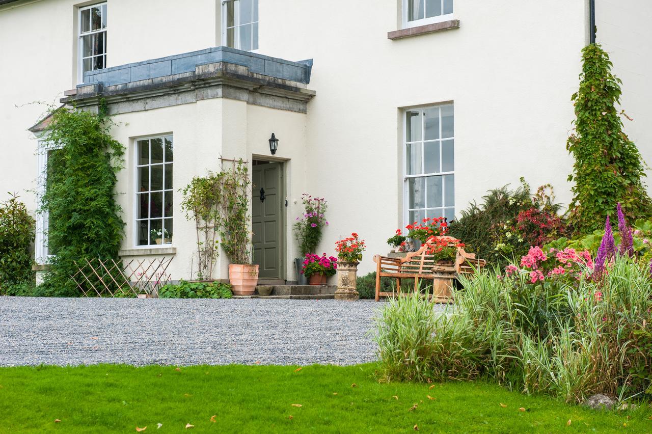Lough Bawn House Bed and Breakfast Collinstown  Eksteriør billede