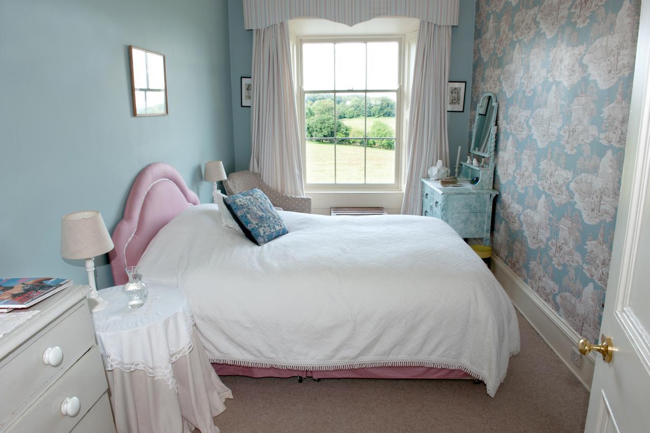 Lough Bawn House Bed and Breakfast Collinstown  Eksteriør billede