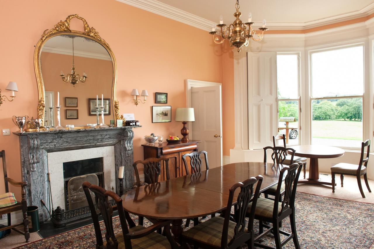 Lough Bawn House Bed and Breakfast Collinstown  Eksteriør billede
